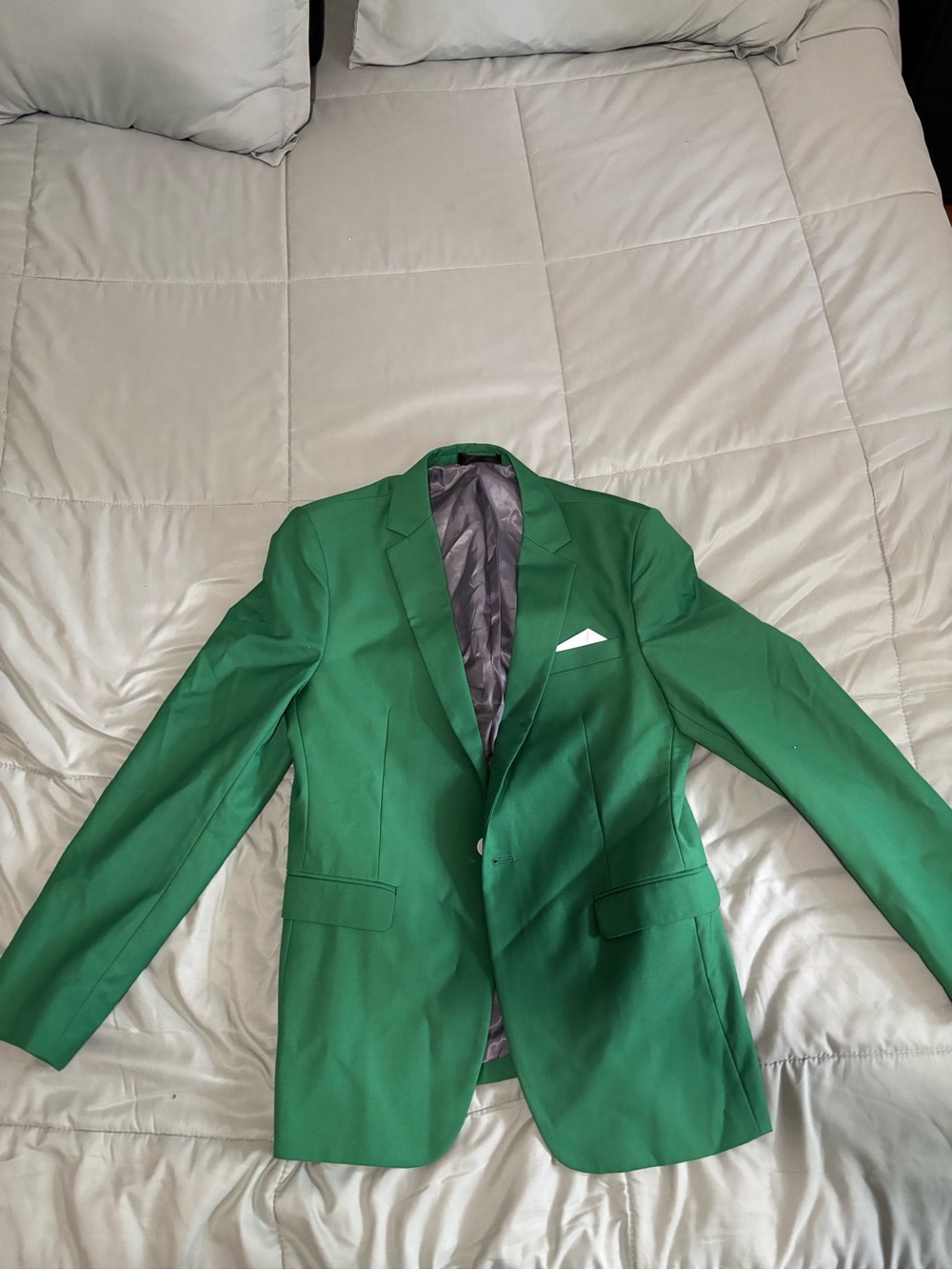 Green Mens Suite